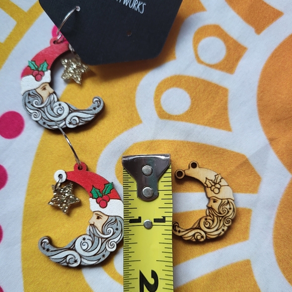 🎅🌙 Santa moon and star dangle earrings - Picture 11 of 11